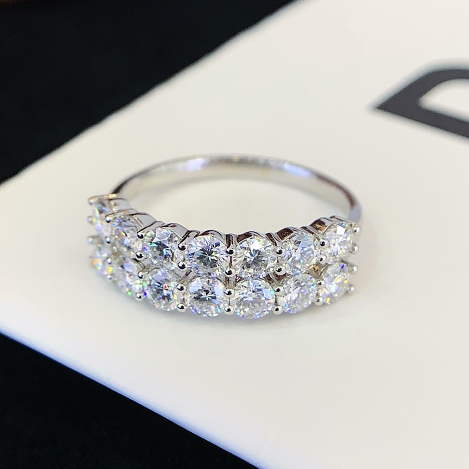 18K Gold Double Row Damond Wedding Band