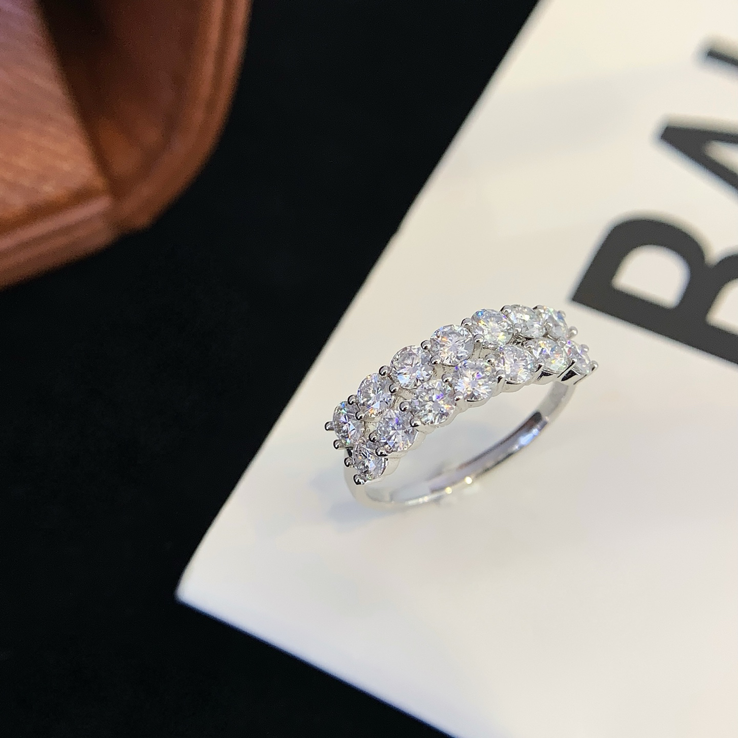 18K Gold Double Row Damond Wedding Band