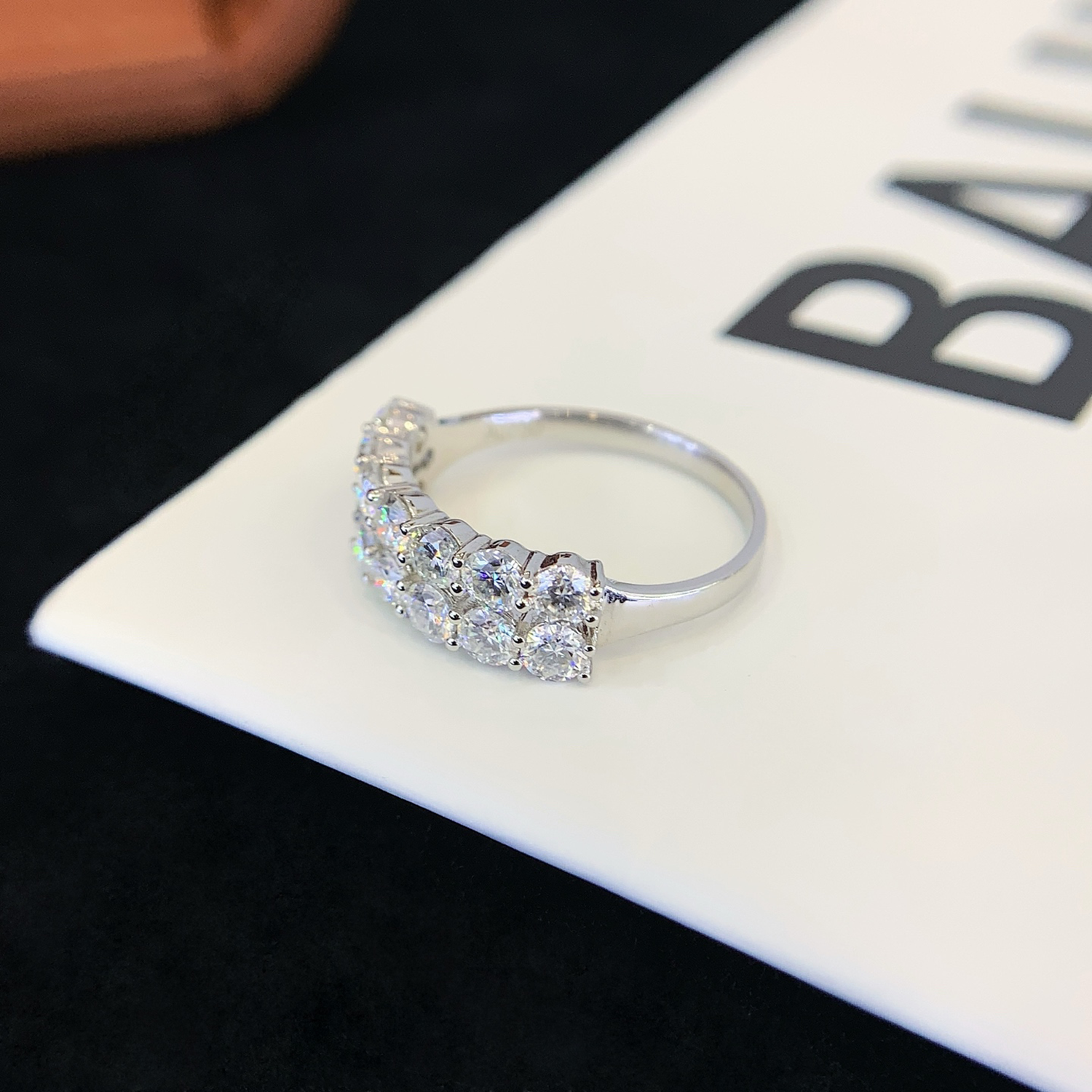 18K Gold Double Row Damond Wedding Band