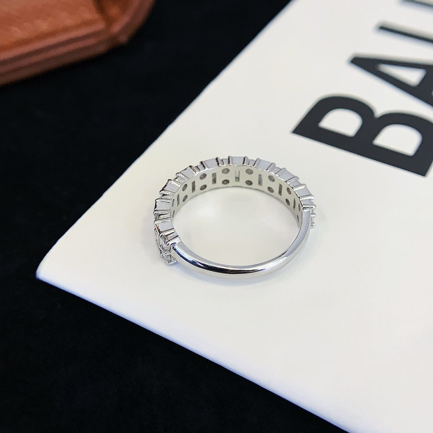 18K Gold Emerald And Round Cut Diamond Eternity Ring Wedding Band