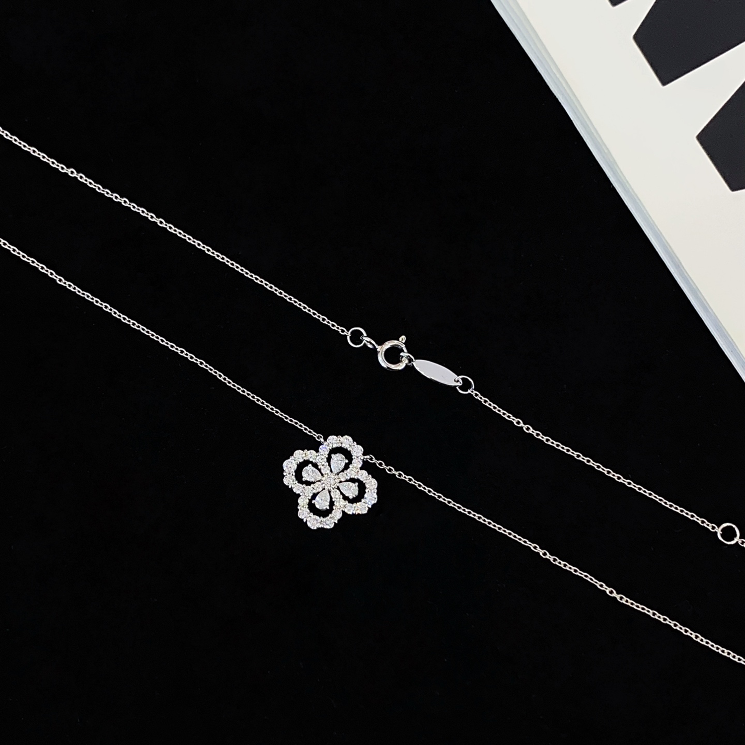 18K Gold Four Leaf Clover Lab-Grown Diamond Necklace