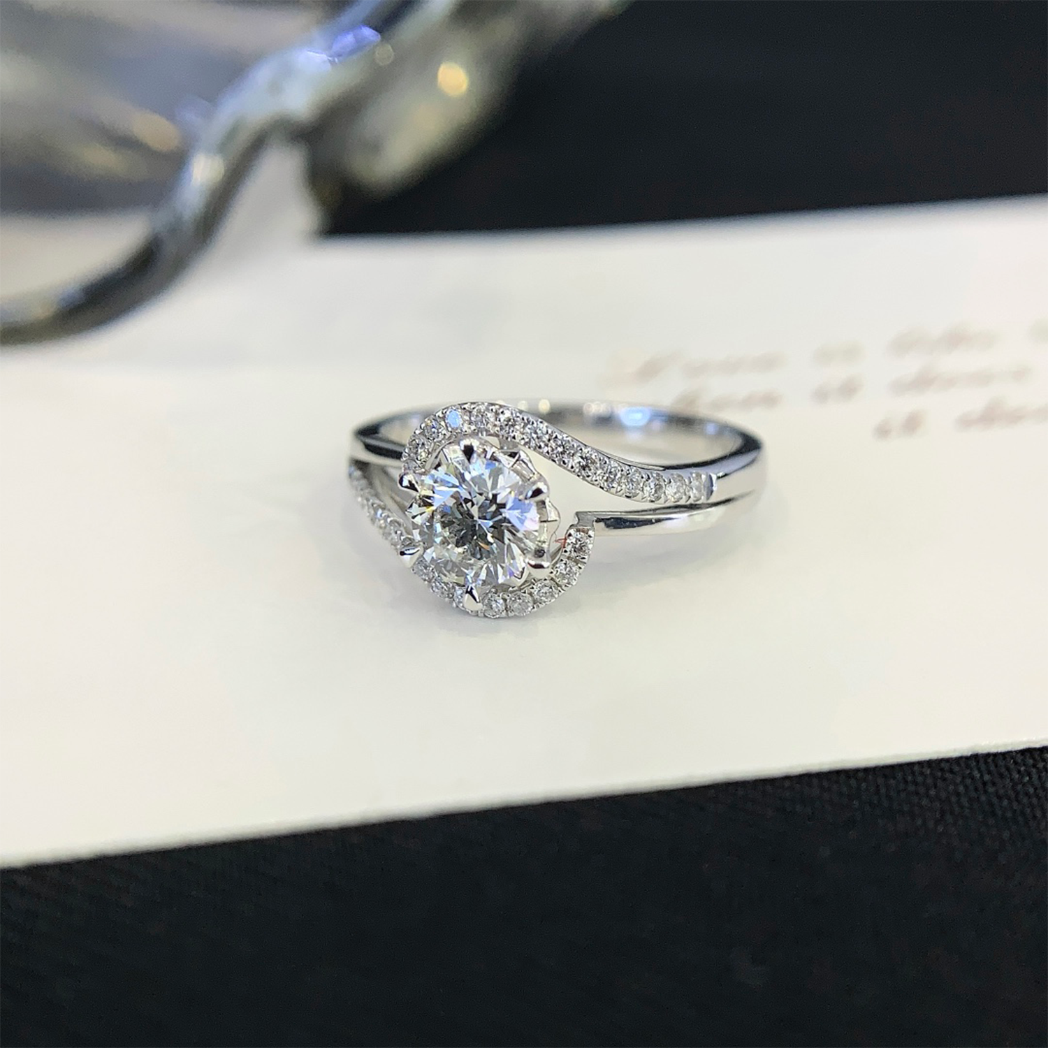 18K Gold Round Cut Lab-Grown Diamond Solitaire Twisted Accents Engagement Ring