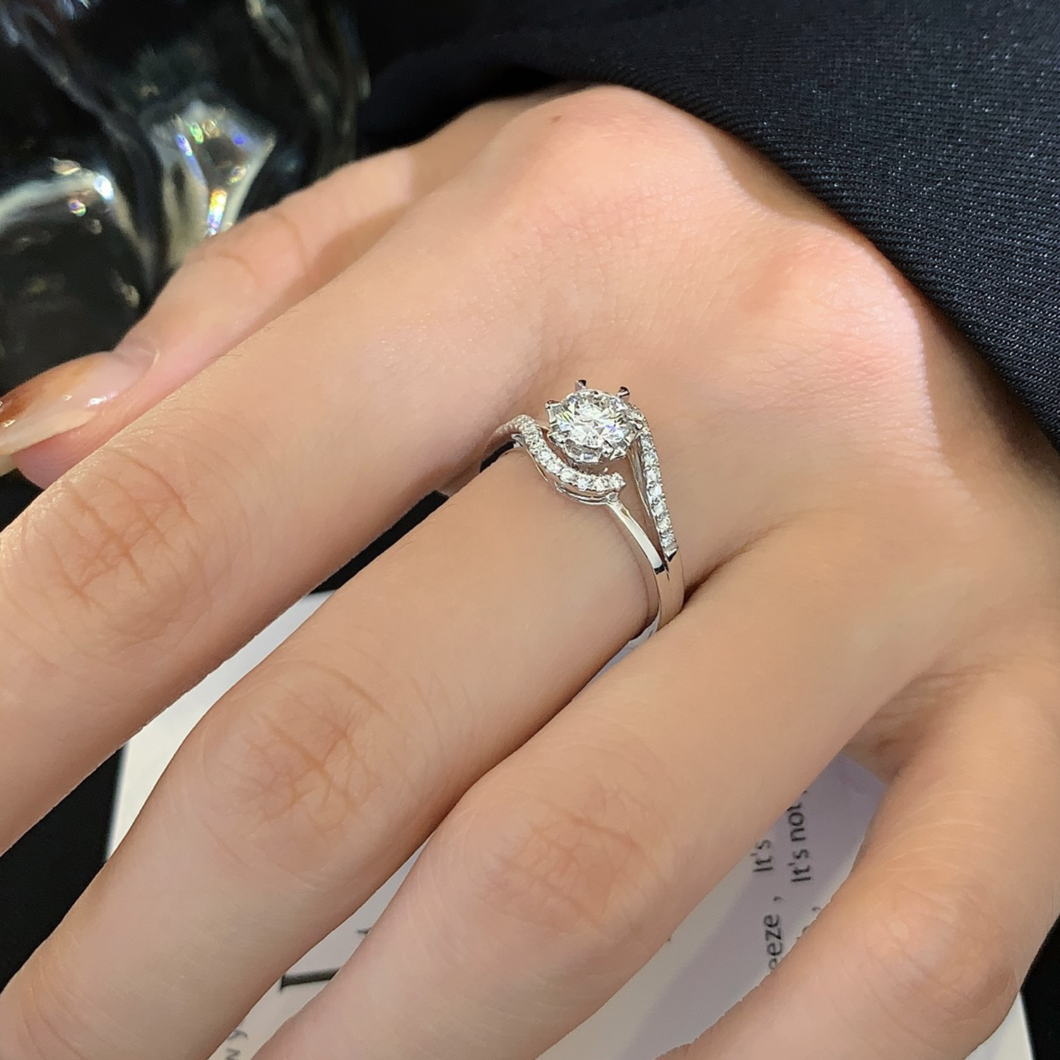 18K Gold Round Cut Lab-Grown Diamond Solitaire Twisted Accents Engagement Ring