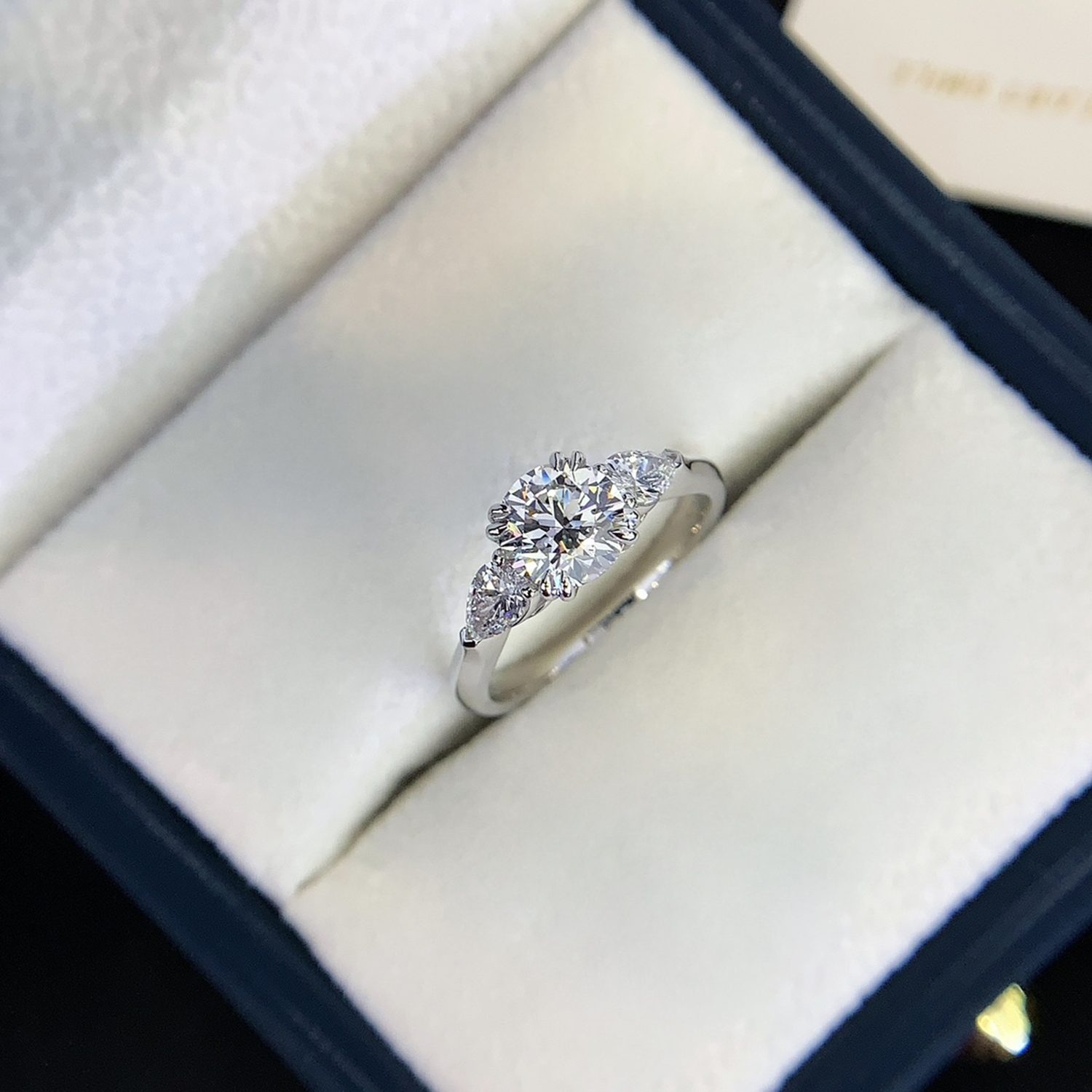 18K Gold Three Stones Round Cut Lab-Grown Diamond Engagament Ring