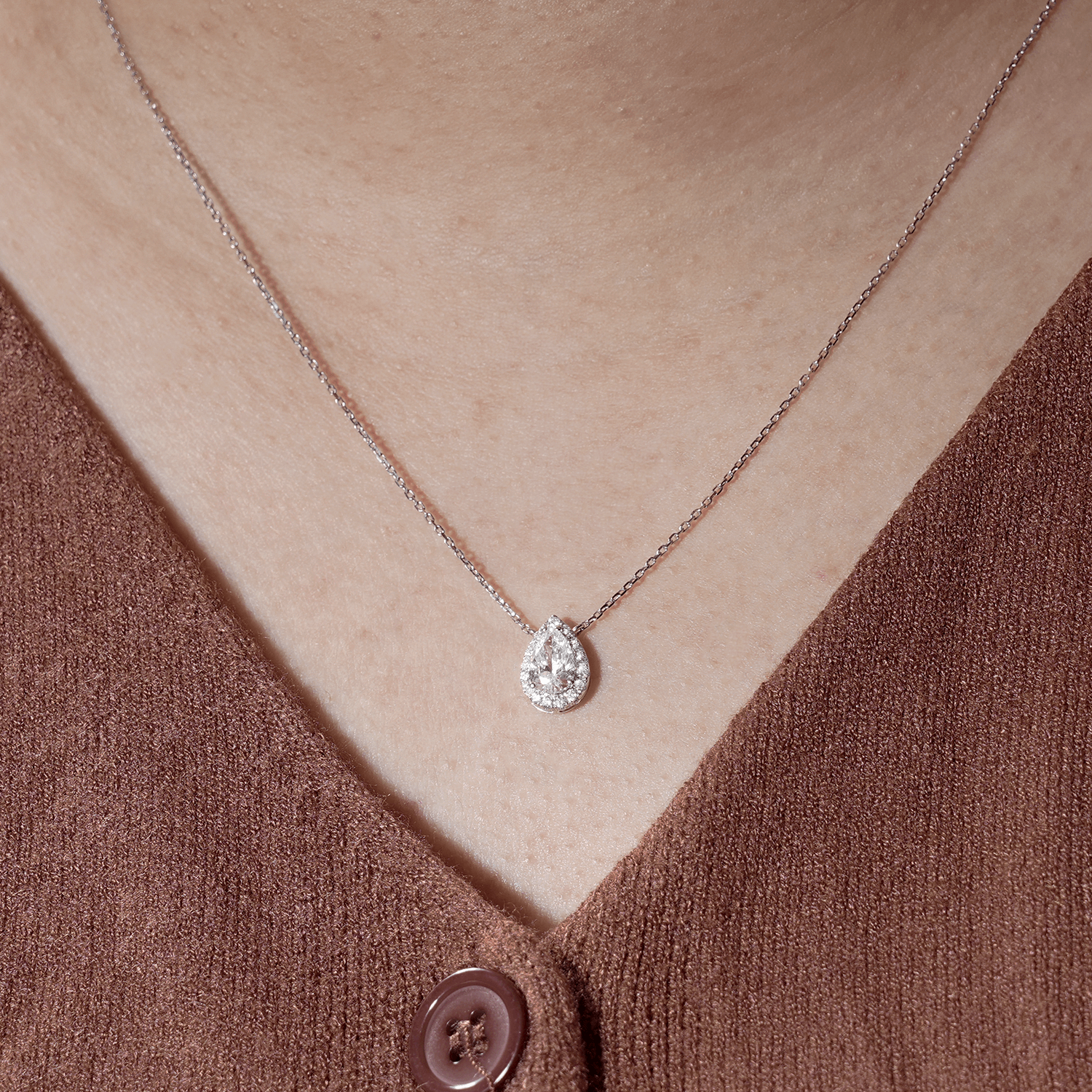 18K Gold Halo Pear Cut Diamond Necklace