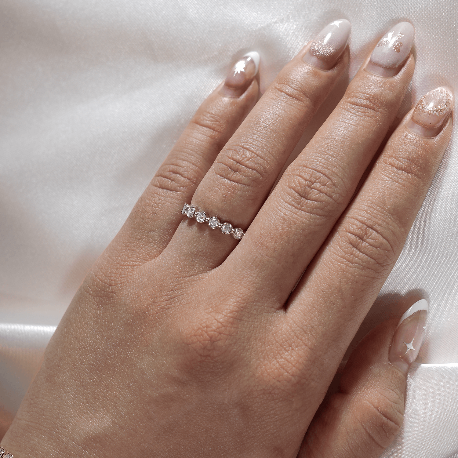 18K Gold Round Diamond 3/4 Bezel Eternity Wedding Band Ring