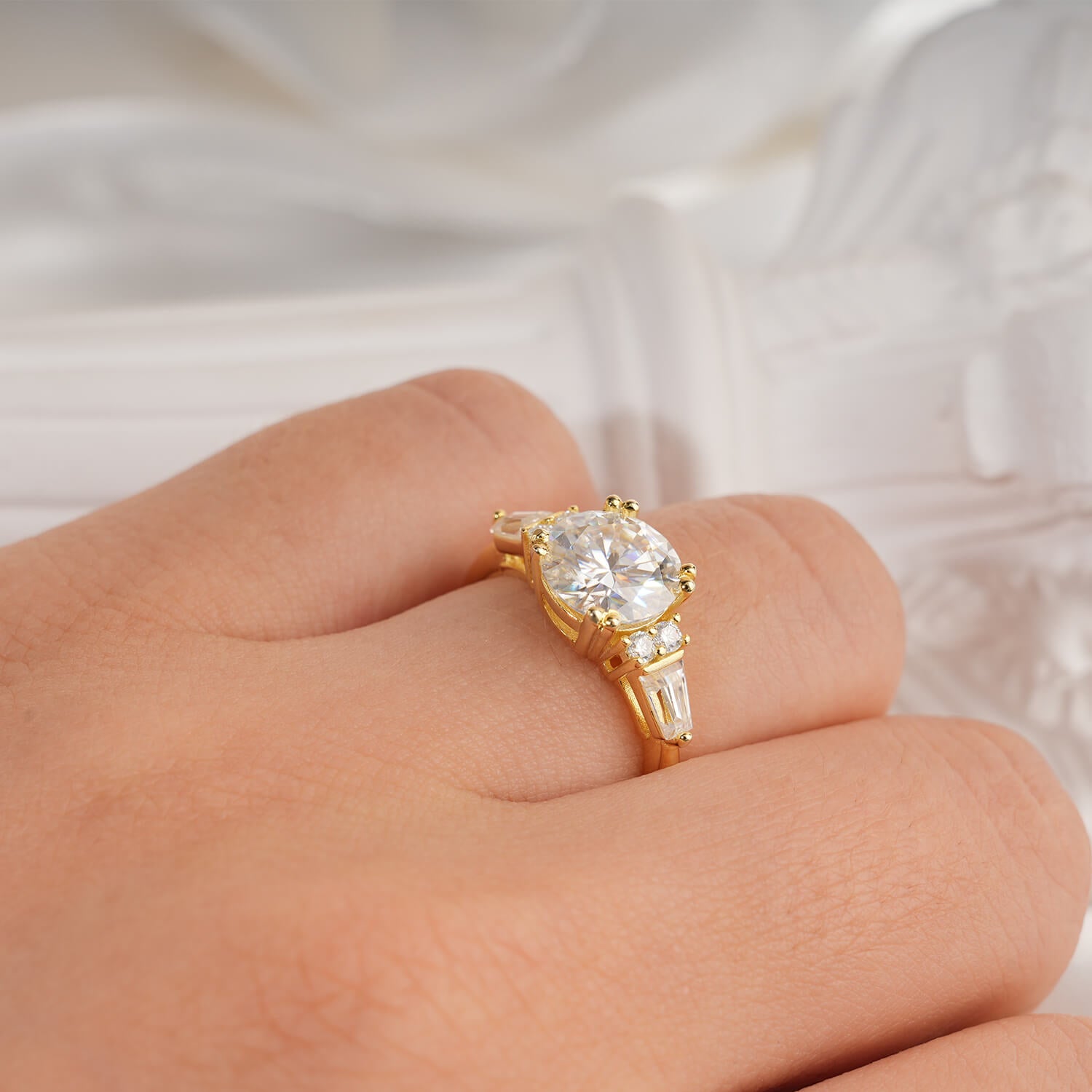 Three Stones 2CT Round Cut Moissanite Diamond Engagement Ring