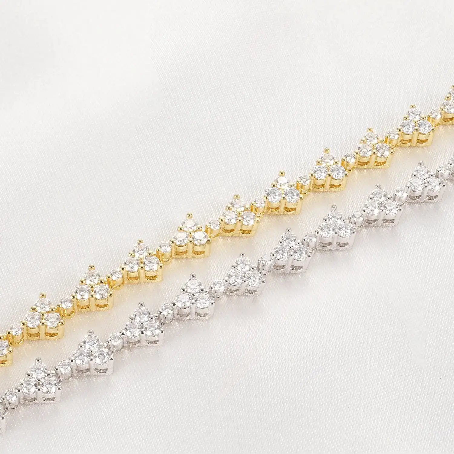 Luxury V-Shaped Moissanite Tennis Bracelet