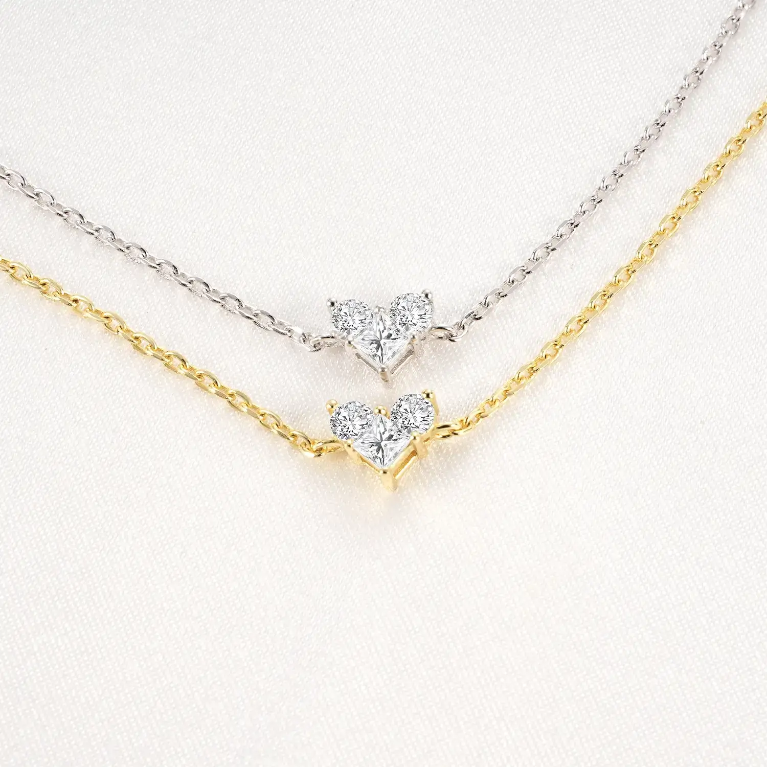 Heart-Shaped Moissanite Main Stone Bracelet