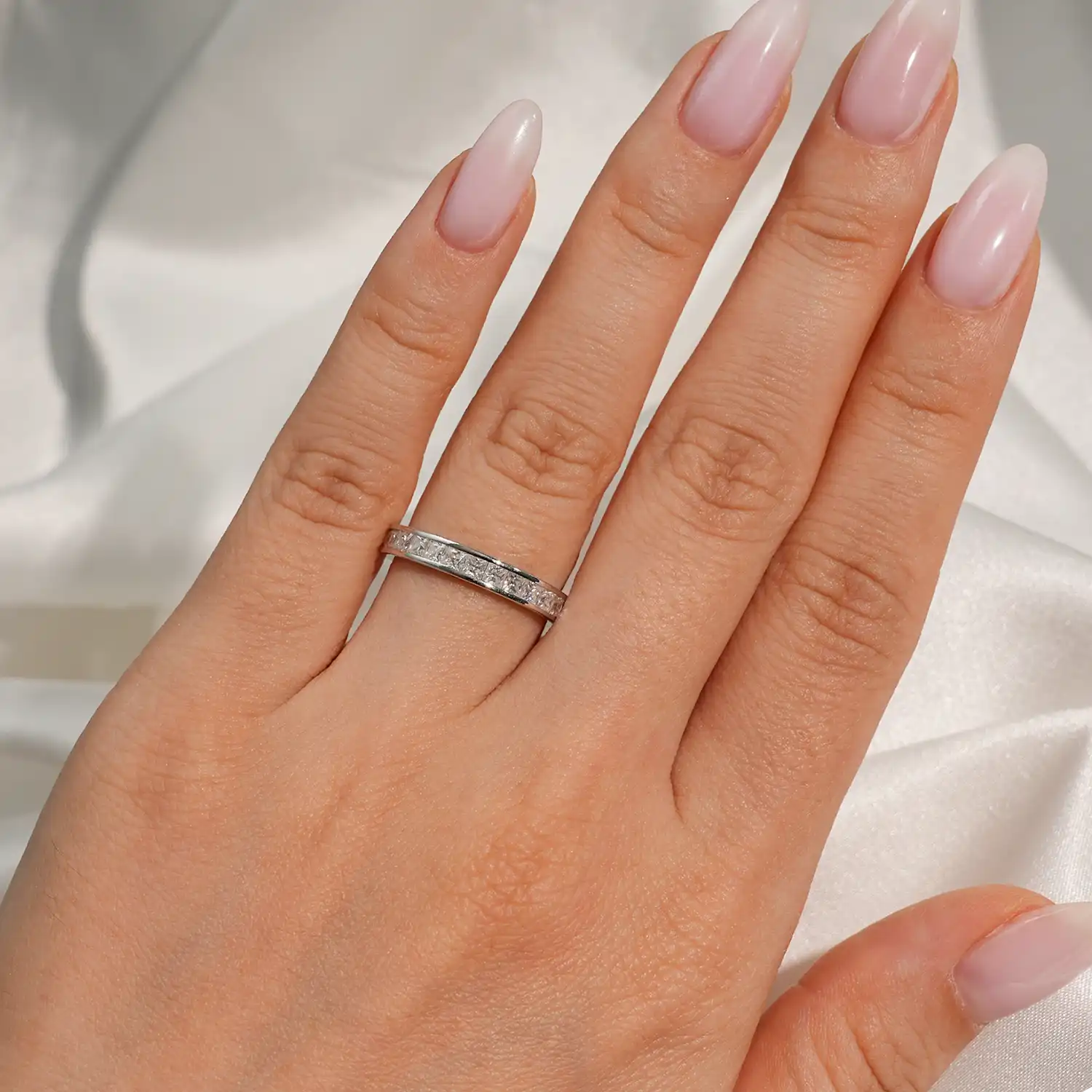 2*2MM Channel Prong Half Way Moissanite Eternity Band