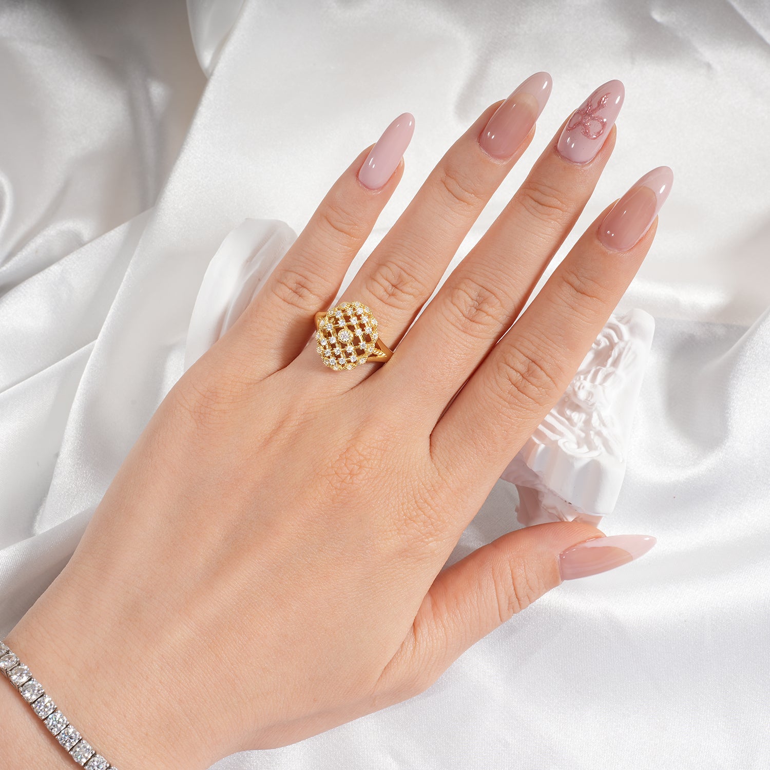 Vintage Style Milgrain Bubble Diamond Mesh Ring Engagement Ring Split Shank Band