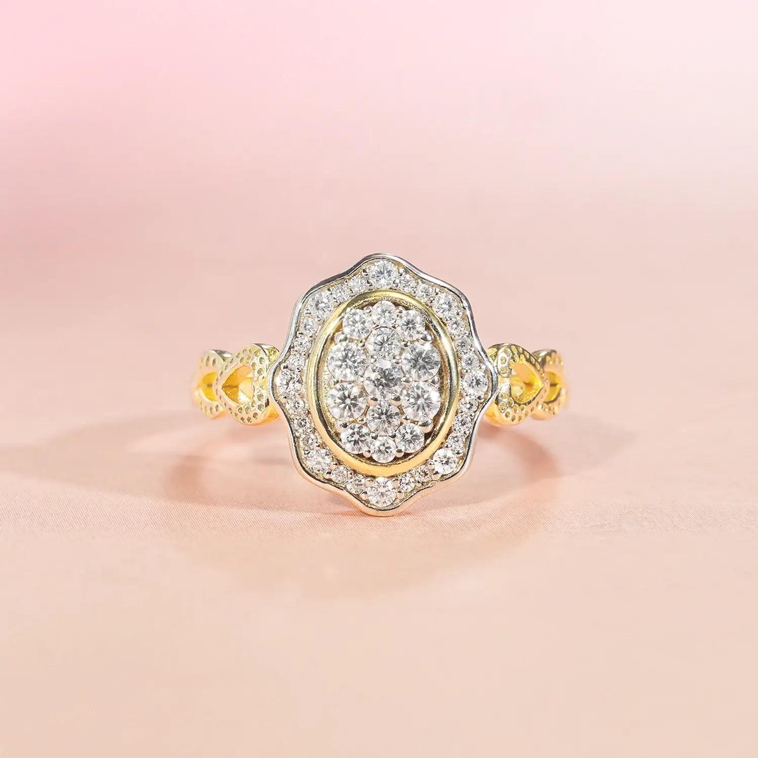 Vintage Style Oval Cluster Diamond Halo Two-Tone Setting Engagement Ring Vintage-Heart-inspired Band