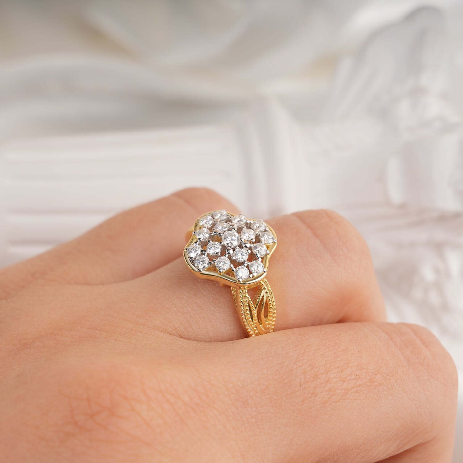 Vintage Style Cluster Diamond Two-Tone Setting Engagement Ring Vintage Engraved Band