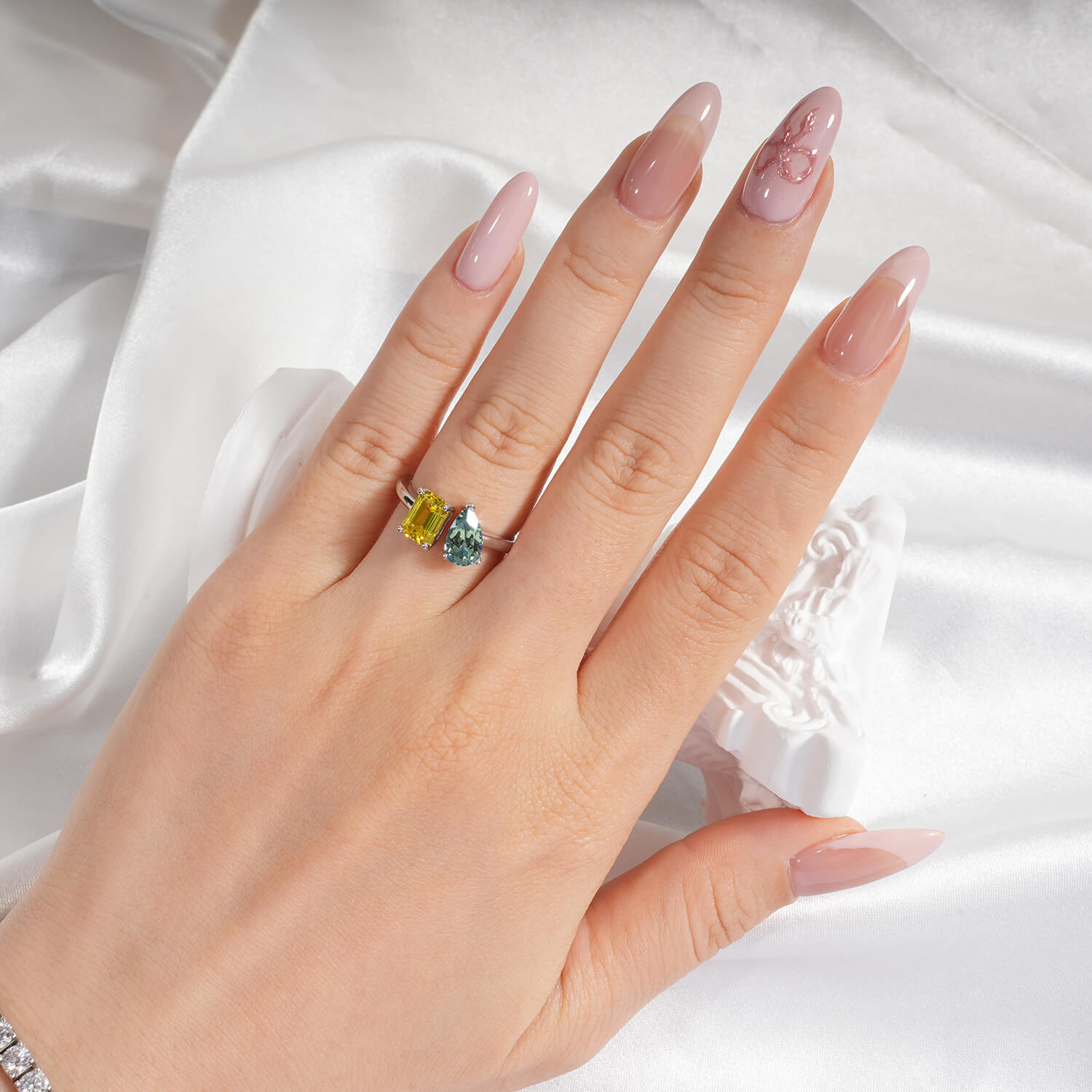 Two Stone Colored Briolette & Emerald Shaped Lab-growm Gems Diamond Fashion Open Ring