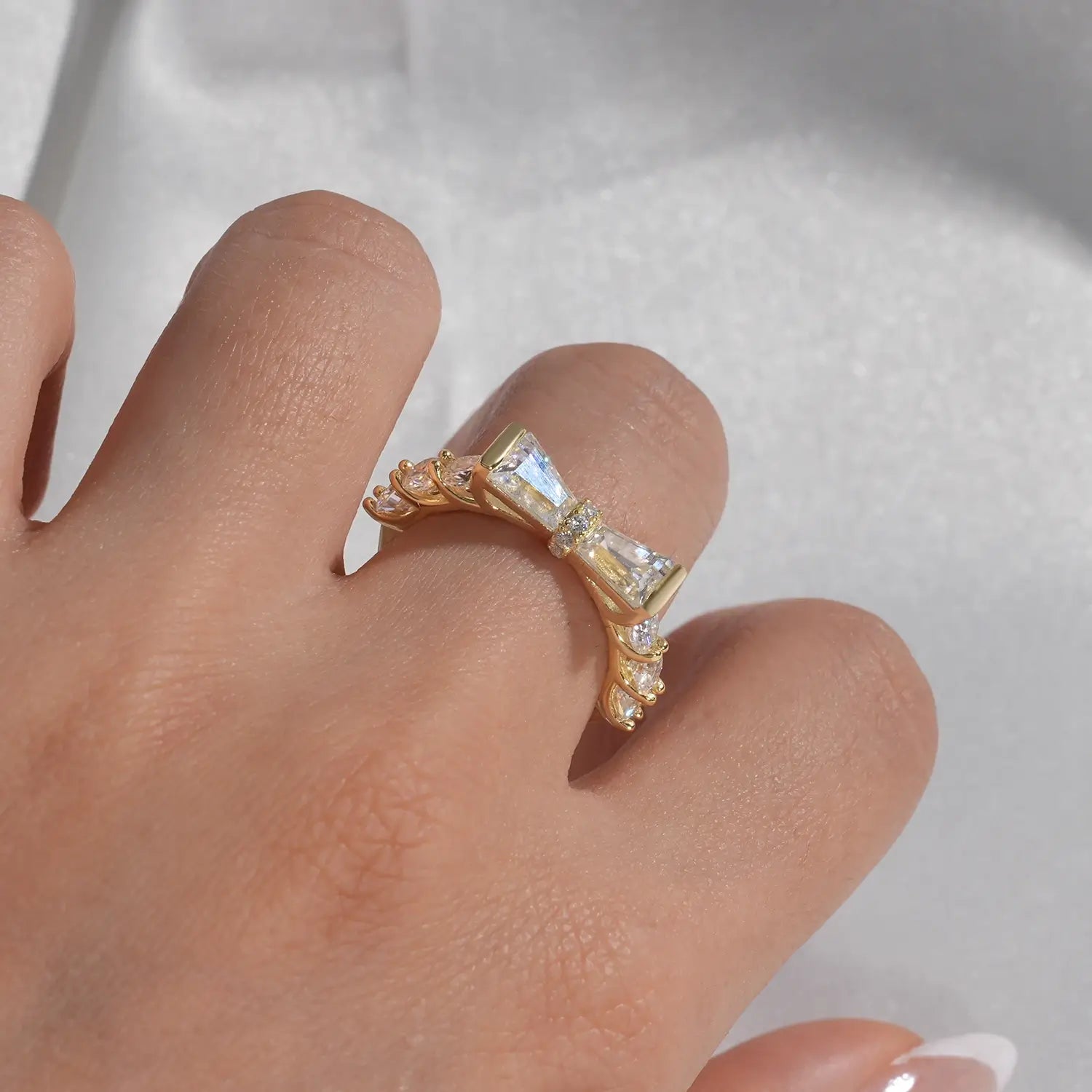 Bow Ring Trapezoid Cut Moissanite Diamond Ring