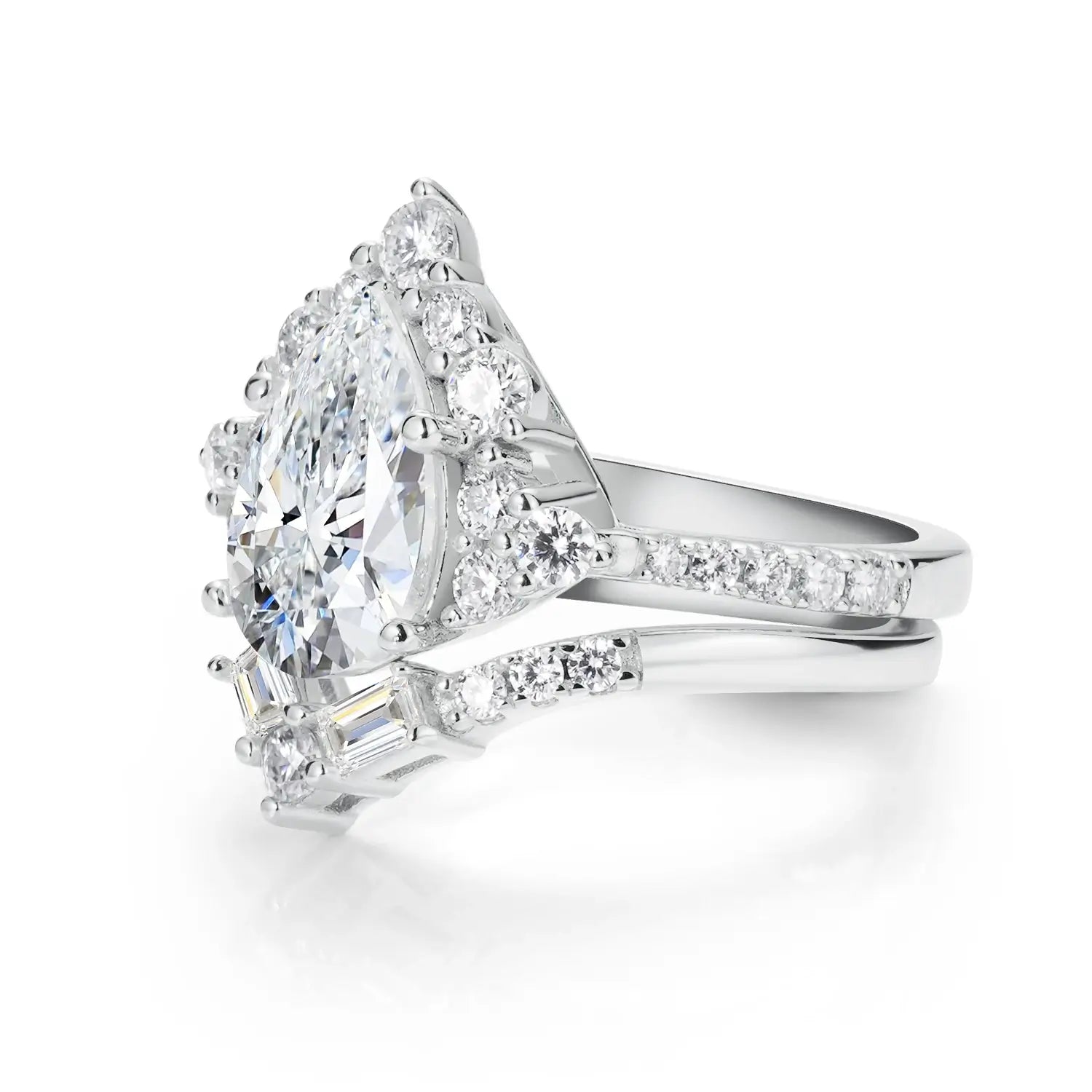 Luxury Style Pear Cut Moissanite Diamond Engagement Ring Bridal Ring Set