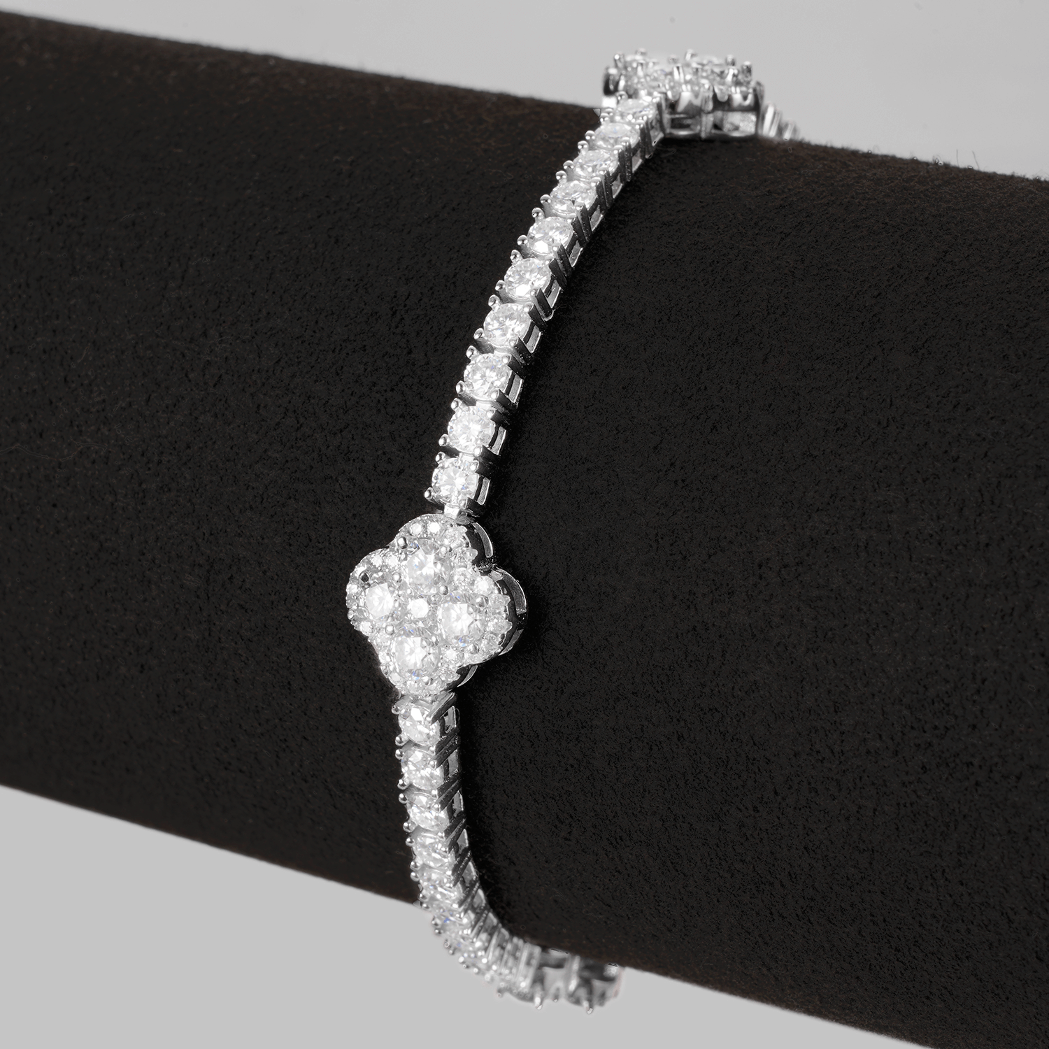 Black and White Moissanite Diamond Clover Tennis Bracelet