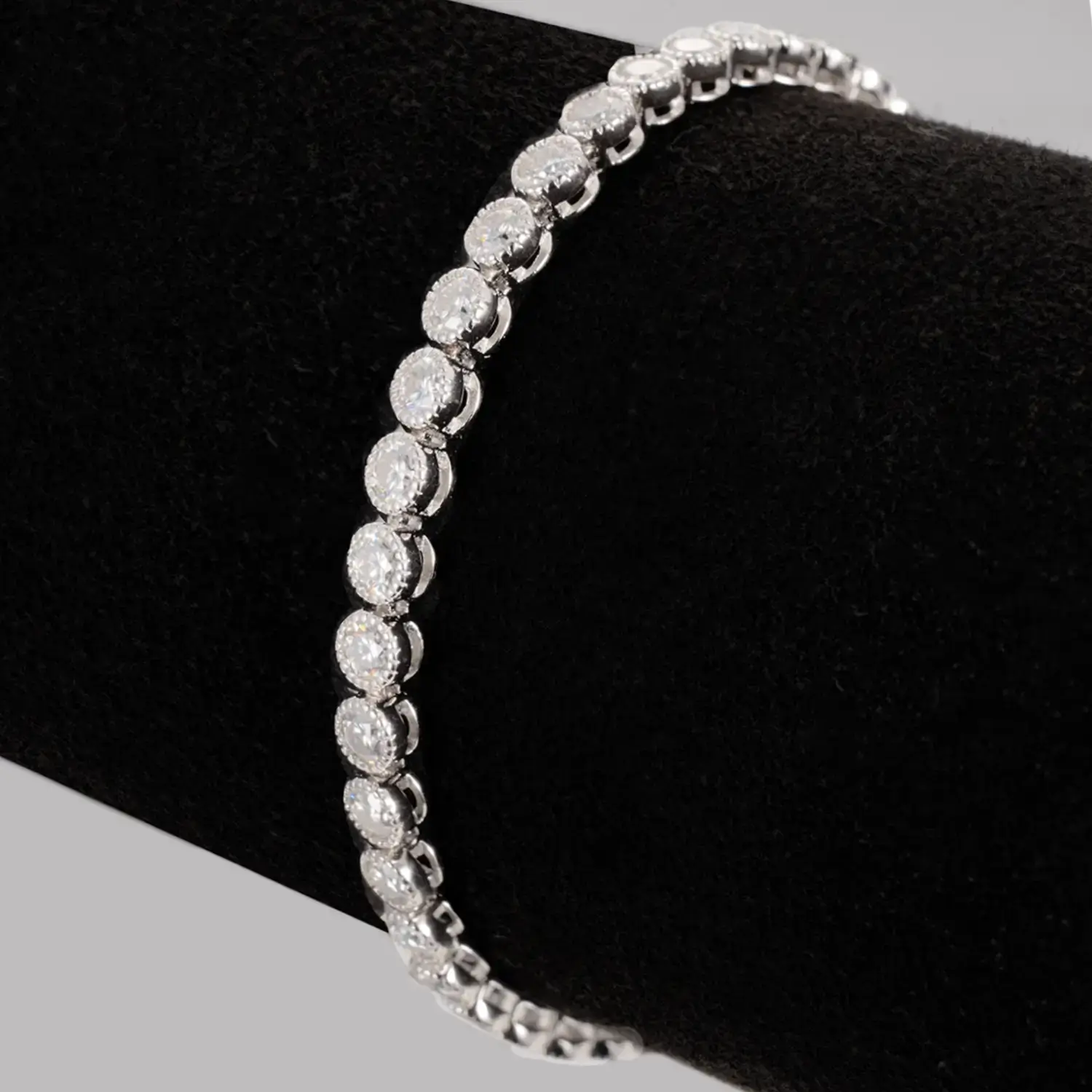 Classic Eternity Line Round Brilliant Diamond Tennis Bracelet