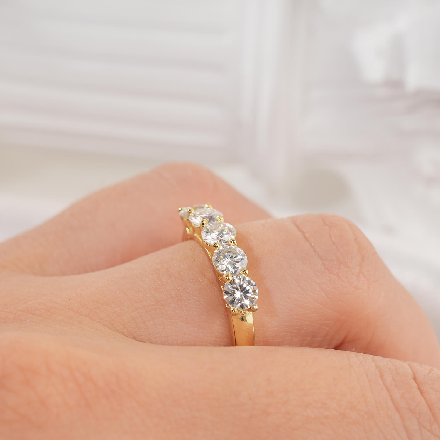 1.5CT Round Cut Moissanite Wedding Band