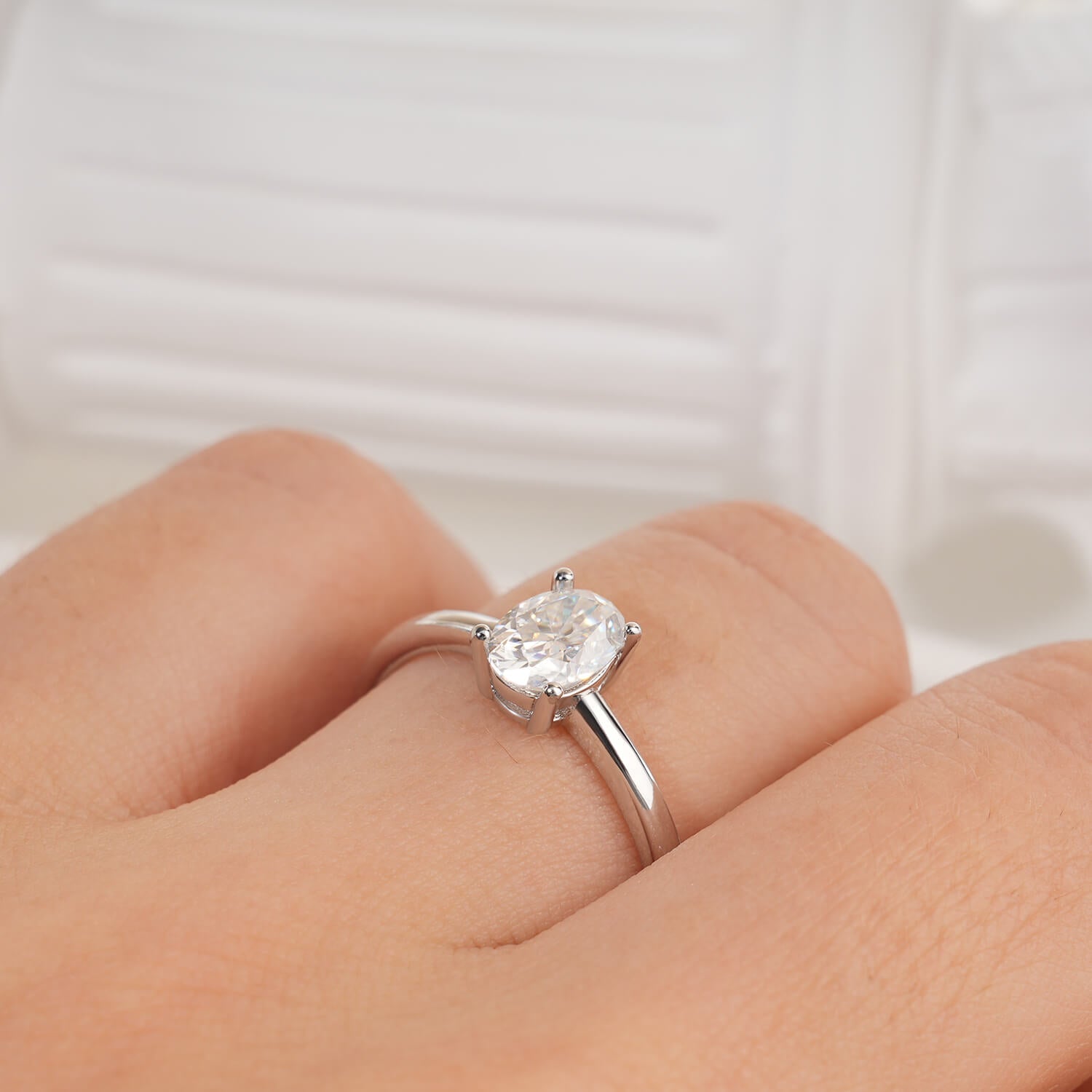 Solitaire Oval Cut Moissanite Luxury Engagement Ring