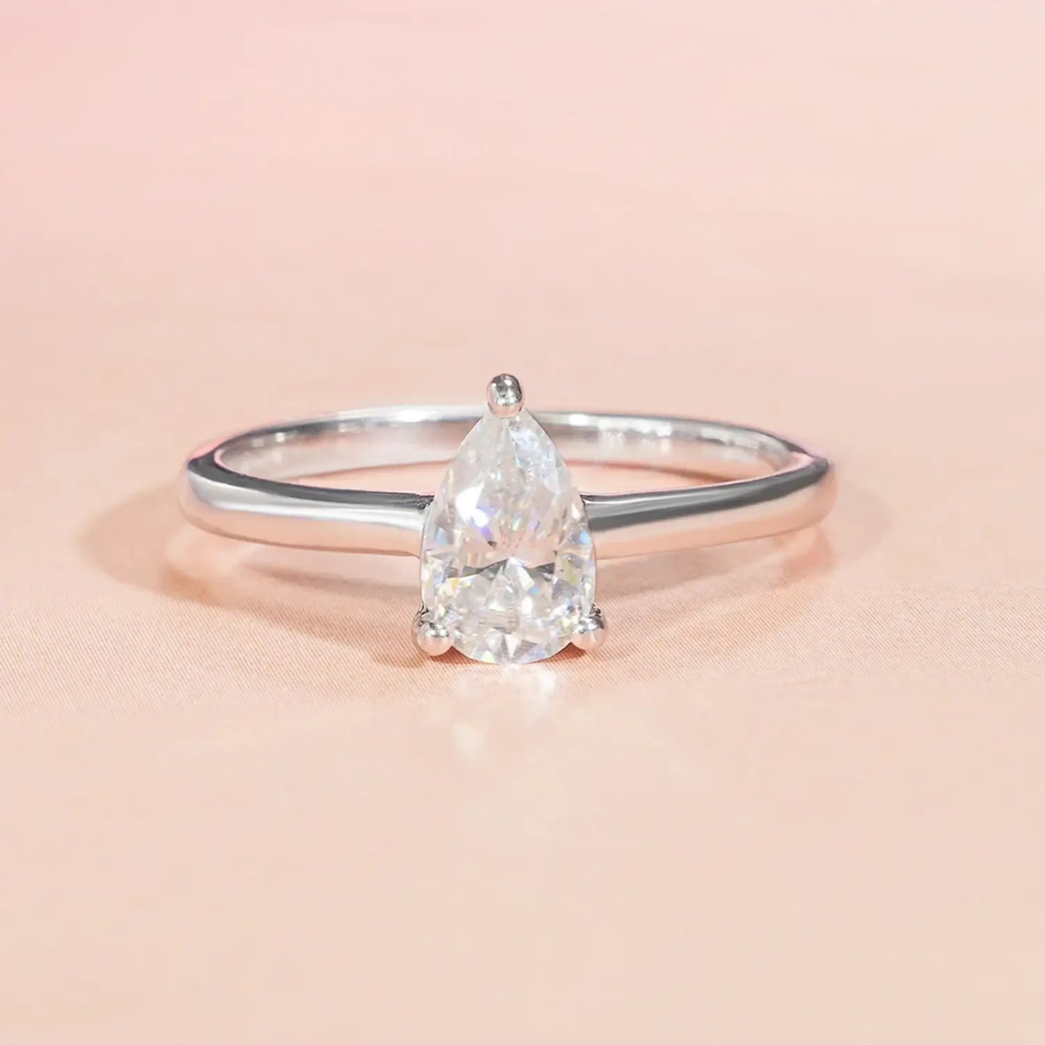 Solitaire Pear Cut Moissanite Luxurious Engagement Ring