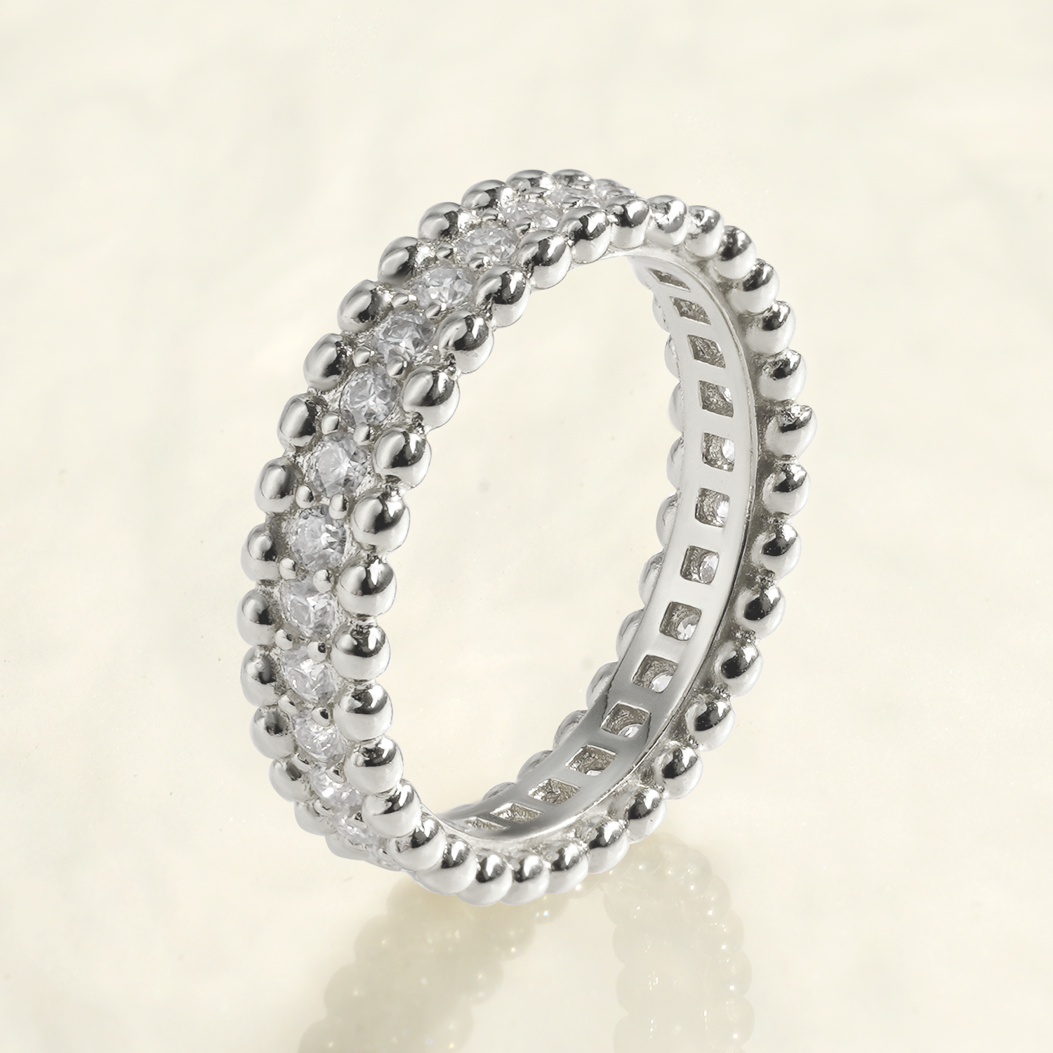 Round Cut Moissanite Gypsophila Ring