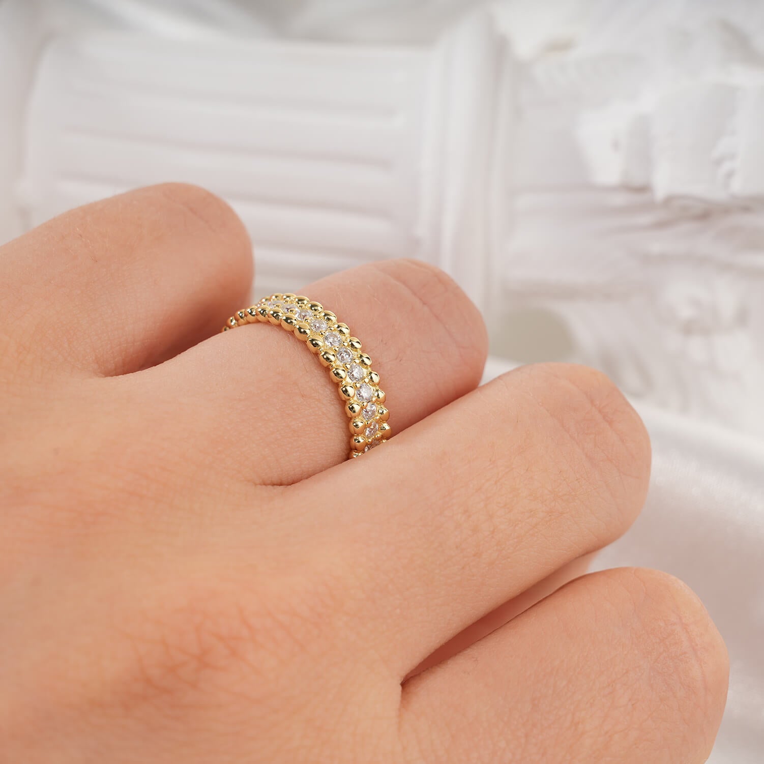 Round Cut Moissanite Gypsophila Ring