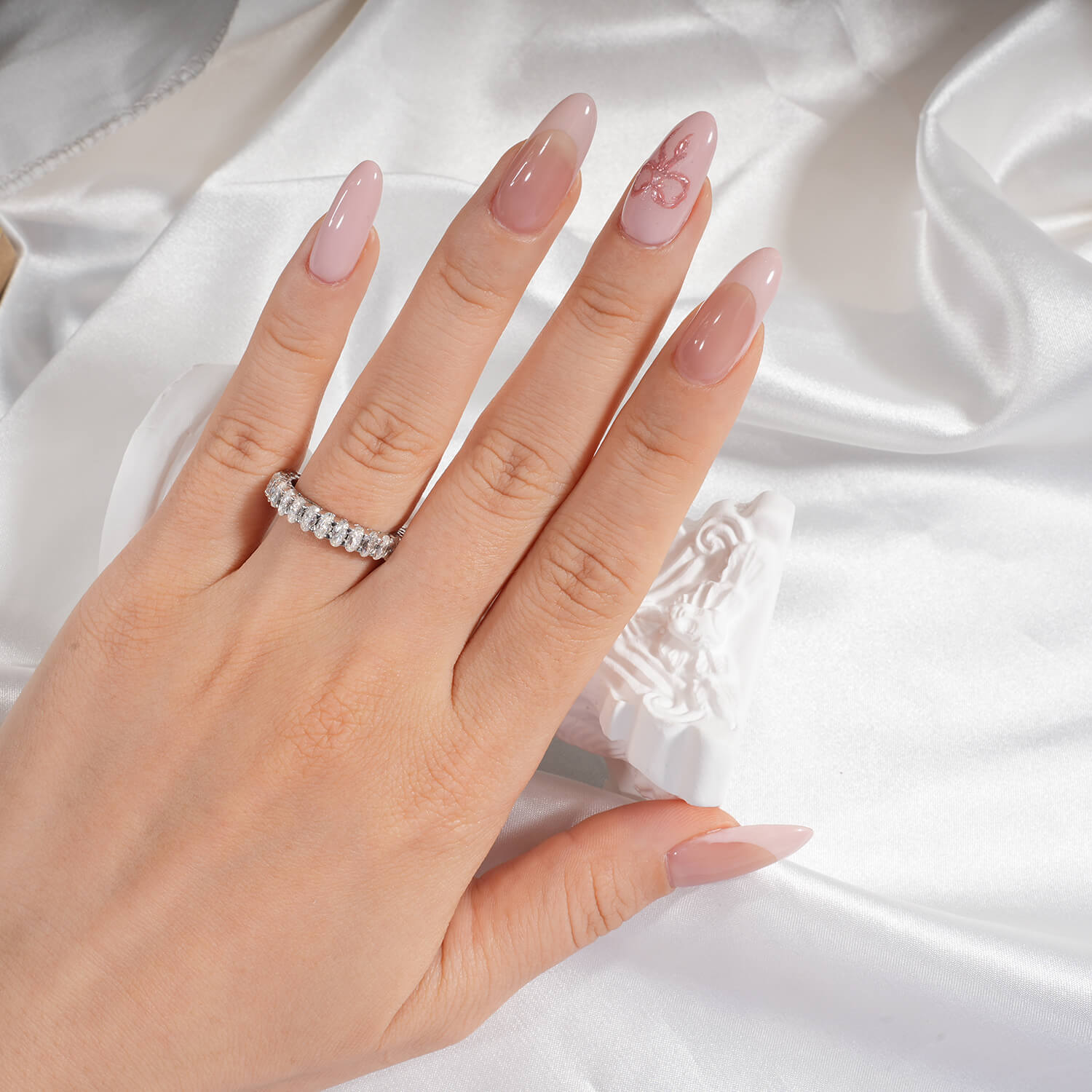 2*4MM Oval Shared Prong Full Moissanite Eternity Band