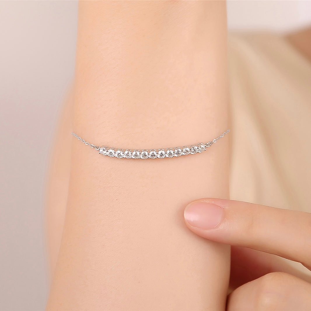 Graceful Moissanite With Bar Style Bracelet