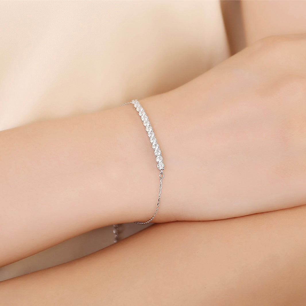 Graceful Moissanite With Bar Style Bracelet