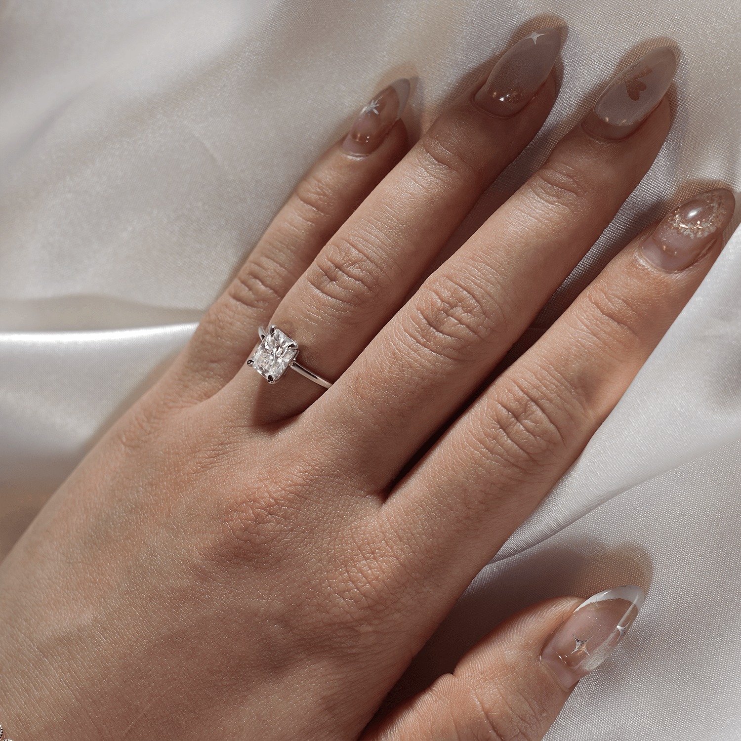 18K Gold Radiant Cut Solitaire Moissanite Engagement Ring