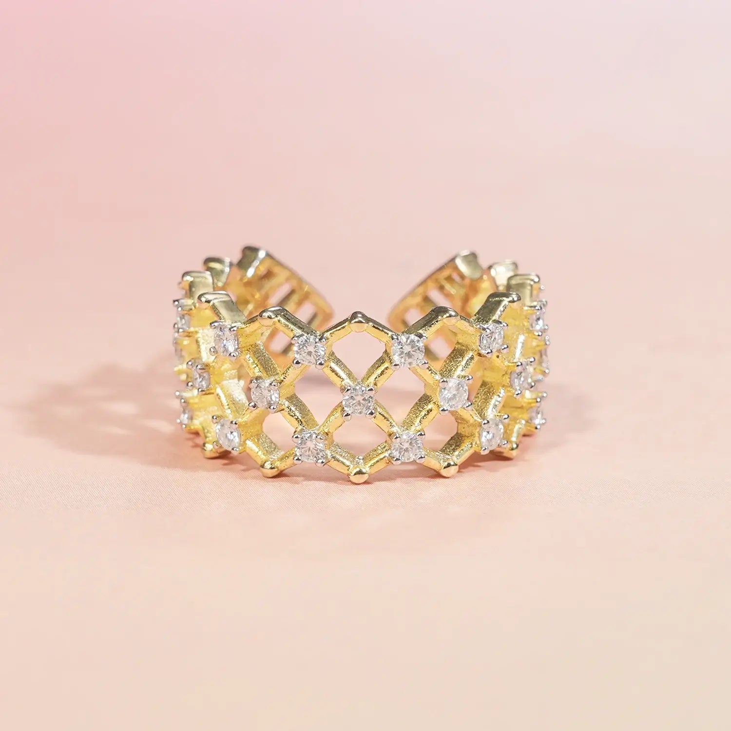 Unique Mesh Lattice Band Diamond Fashion Cuff Ring