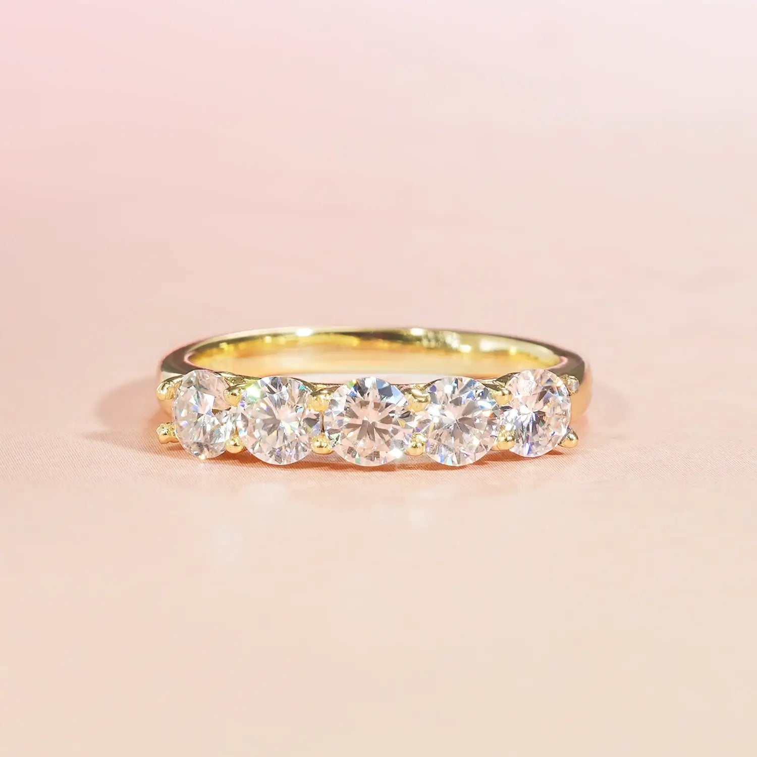 1.5CT Round Cut Moissanite Wedding Band