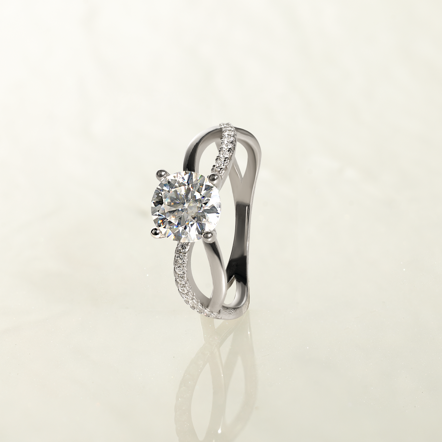 1CT Round Cut Moissanite Twist band Engagement Ring