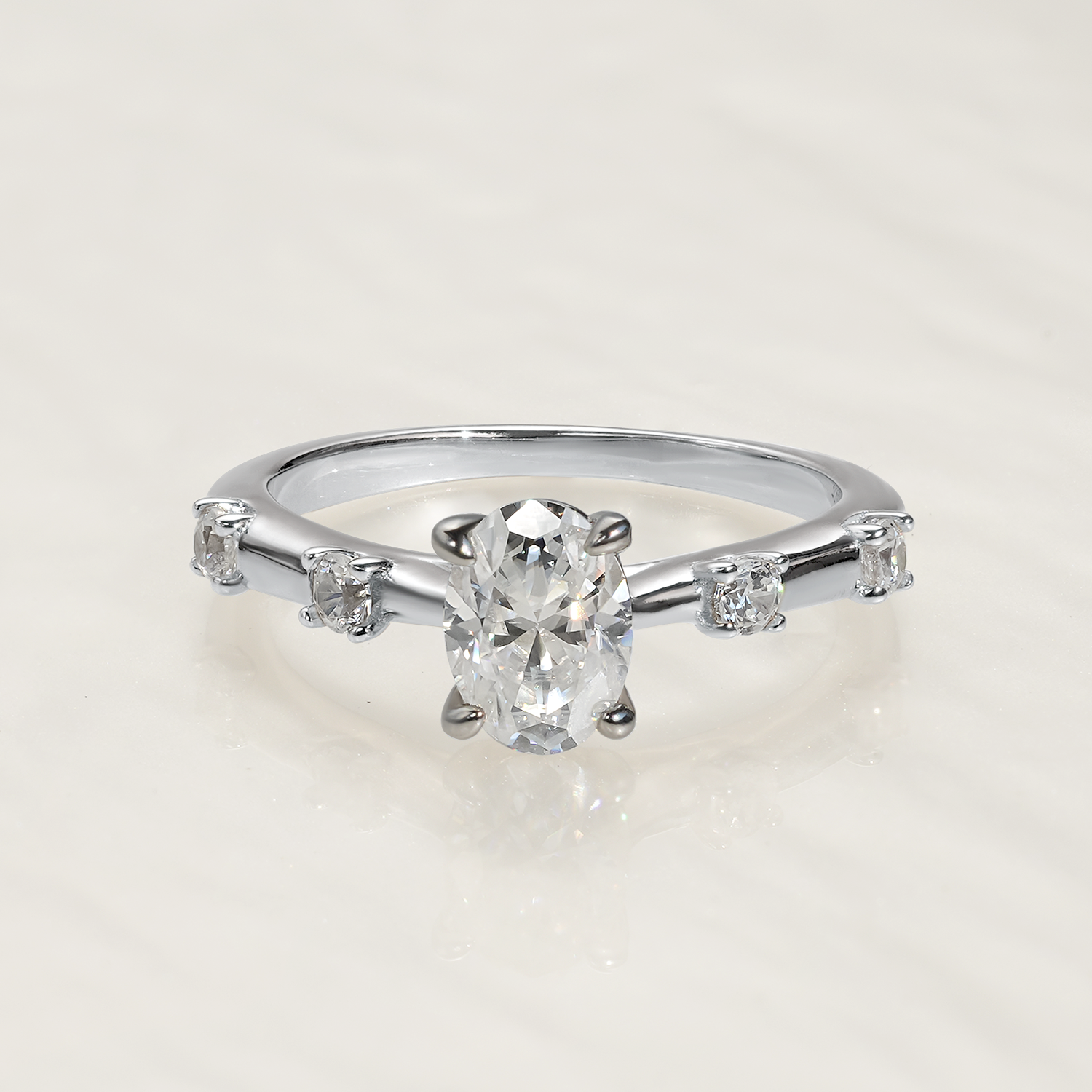 1CT Oval Prong Setting Moissanite Engagement Ring