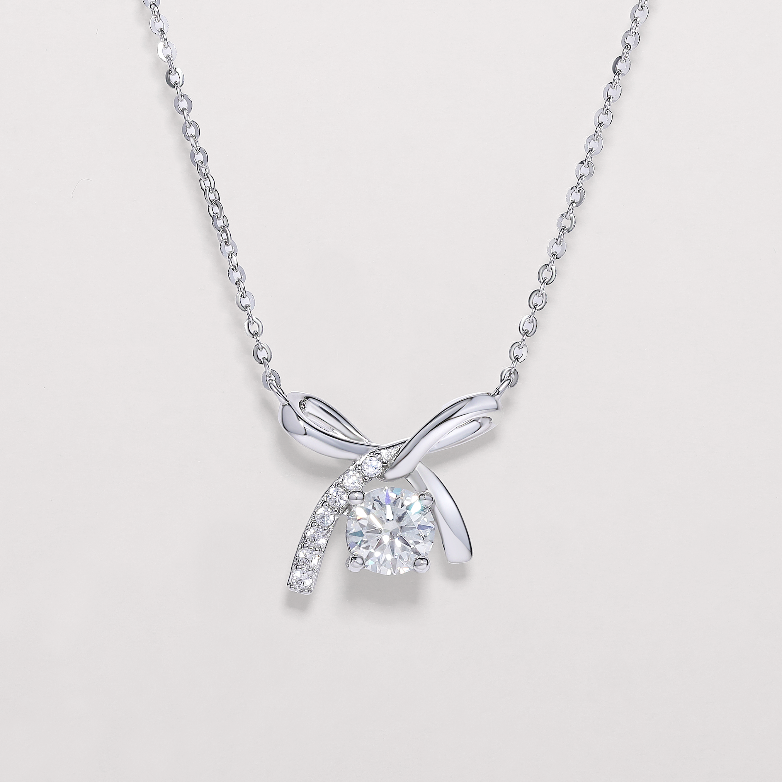 6.5MM Bow Moissanite Necklace